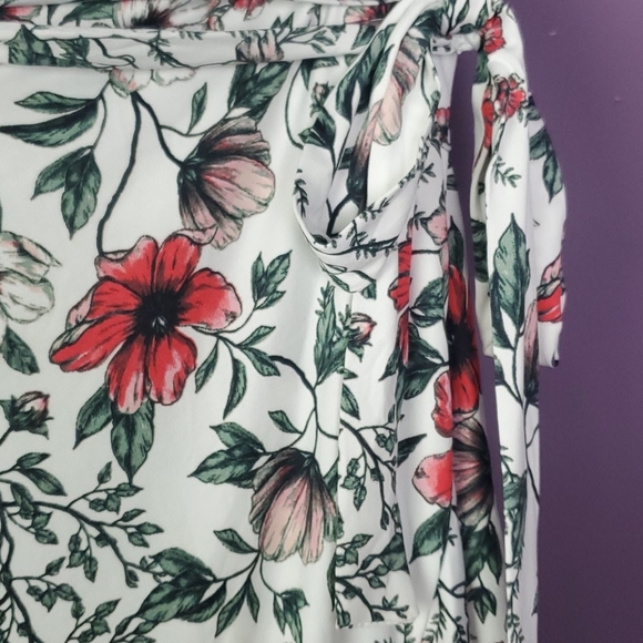NWT Lularoe Bella wrap skirt - Picture 3 of 7